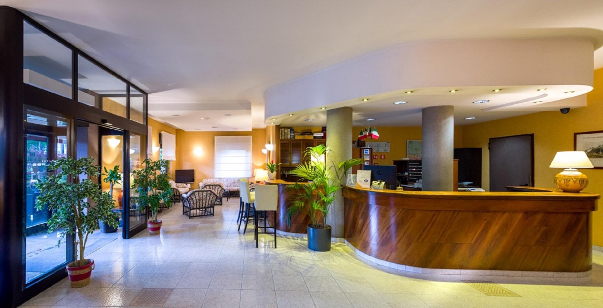 Rosta Hotel Des Alpes מראה חיצוני תמונה