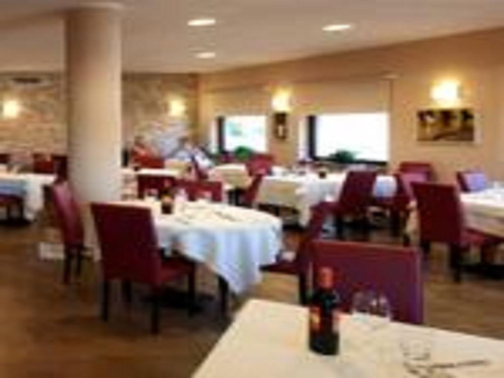 Rosta Hotel Des Alpes מראה חיצוני תמונה