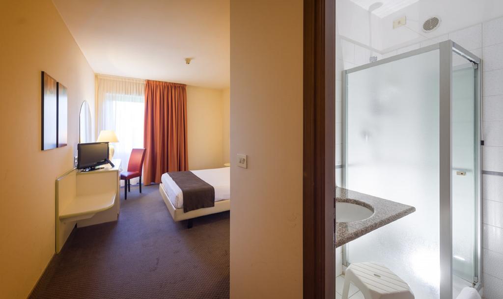 Rosta Hotel Des Alpes מראה חיצוני תמונה