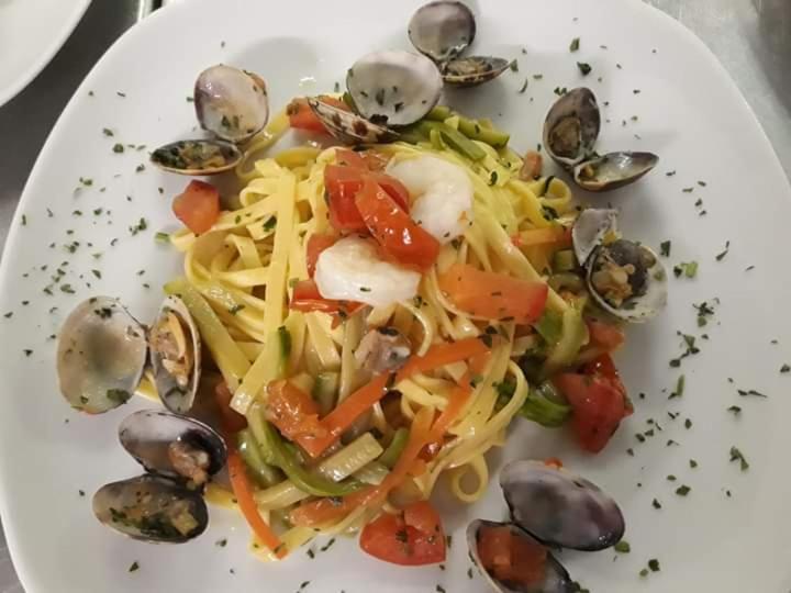 Rosta Hotel Des Alpes מראה חיצוני תמונה